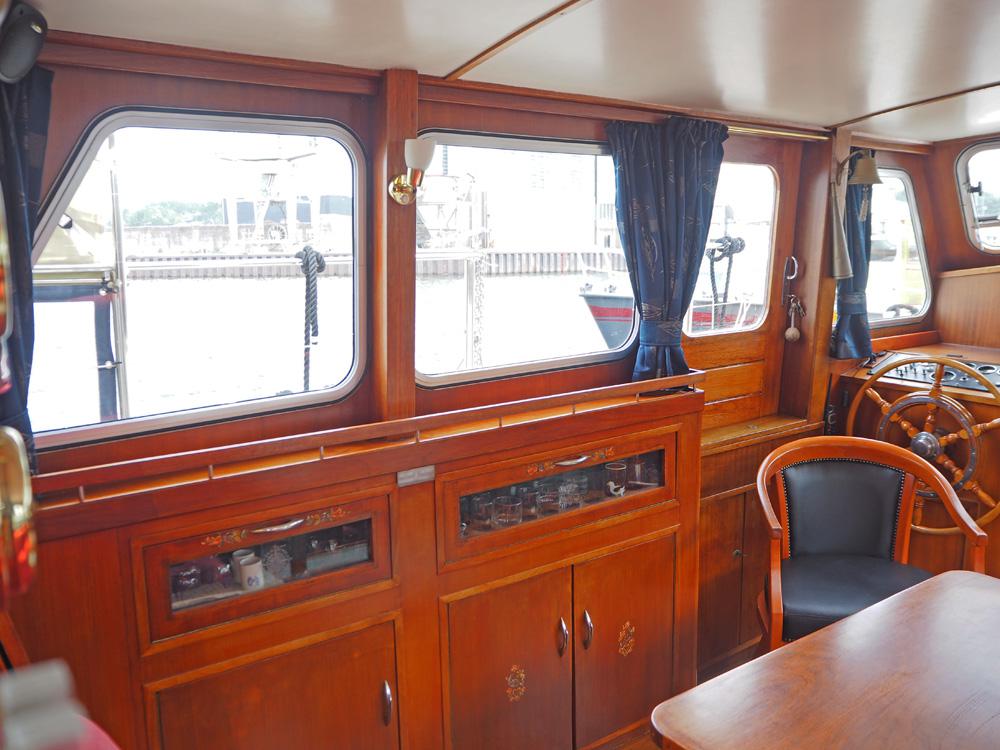 Steuerhaus, Innenausstattung